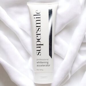 NWT SUPERSMILE Professional Whitening Accelerator